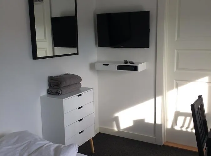 Bed & Breakfast Close But Quiet