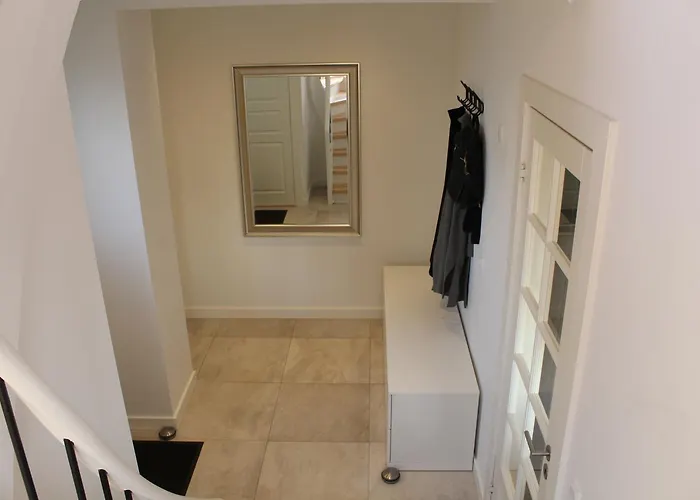 Close But Quiet * Herlev